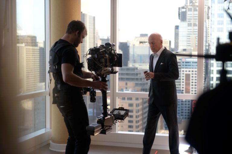 Hell Energy are un nou spot publicitar, cu Bruce Willis în prim-plan