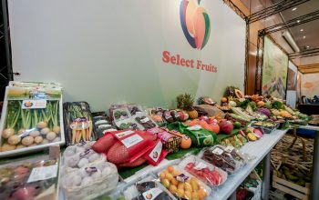 Select Fruits stand Select Fruits stand